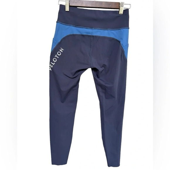 Peloton | Essential Tulip Hem Leggings, Size Medium - Picture 2 of 7